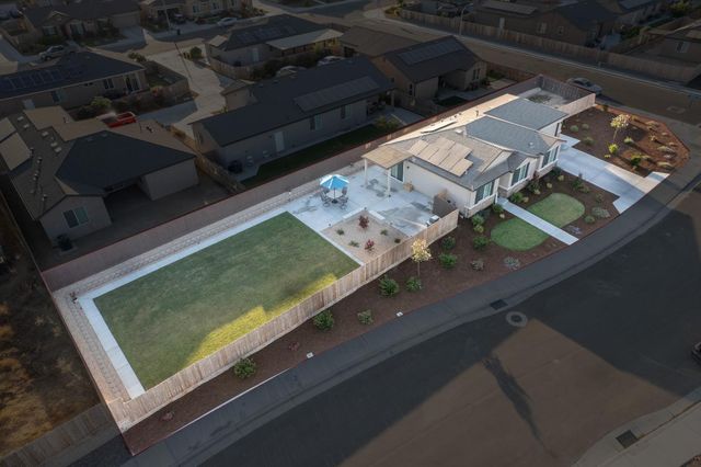 3125 Seymour Street, Tulare, CA 93274