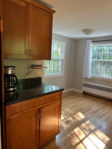 97 Deerfield Avenue, Westwood, MA 02090