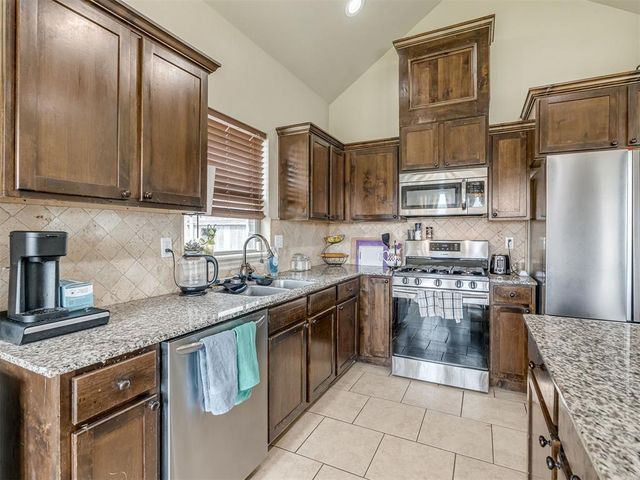 20764 Frontier Place, Harrah, OK 73045