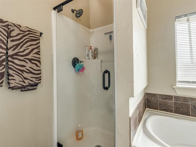 20764 Frontier Place, Harrah, OK 73045
