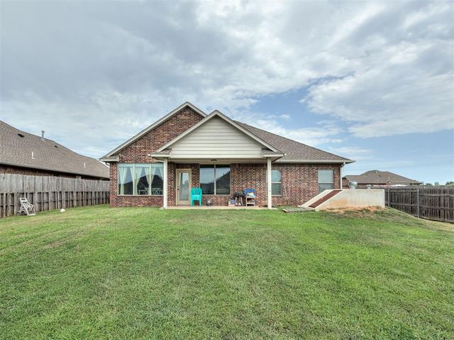 20764 Frontier Place, Harrah, OK 73045