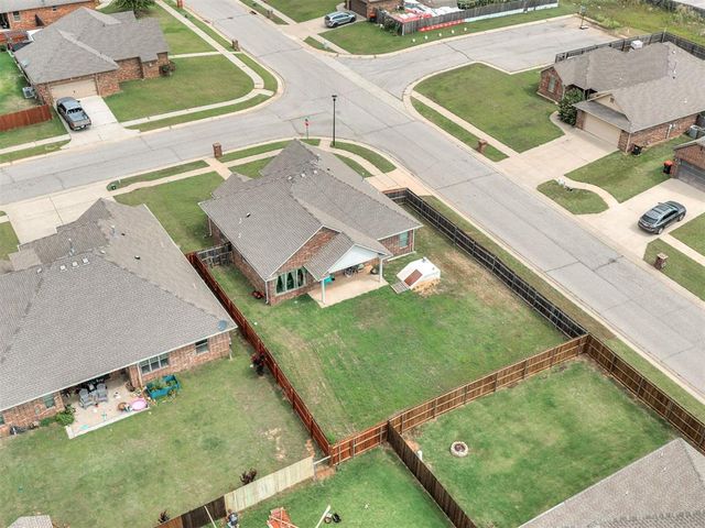 20764 Frontier Place, Harrah, OK 73045