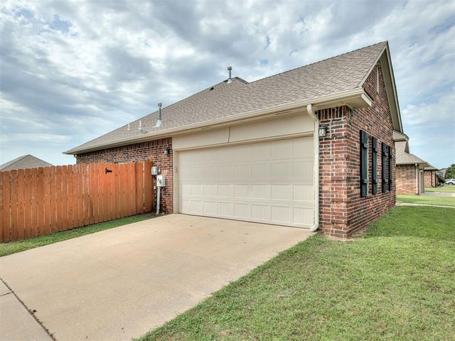 20764 Frontier Place, Harrah, OK 73045