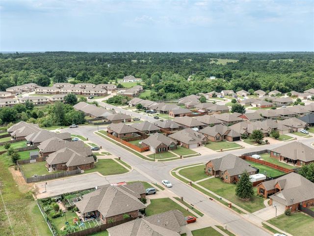 20764 Frontier Place, Harrah, OK 73045