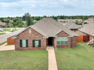 20764 Frontier Place, Harrah, OK 73045