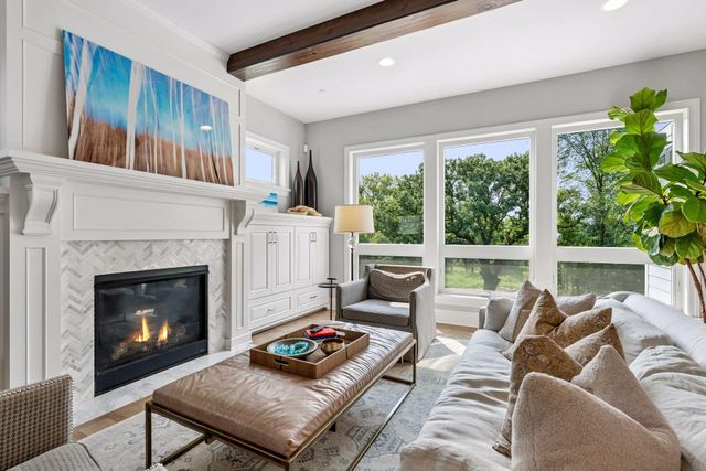 2735 Deer Run Trail E, Orono, MN 55356