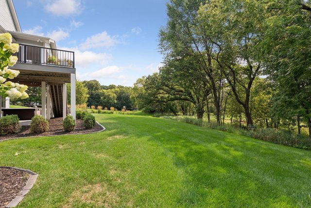 2735 Deer Run Trail E, Orono, MN 55356