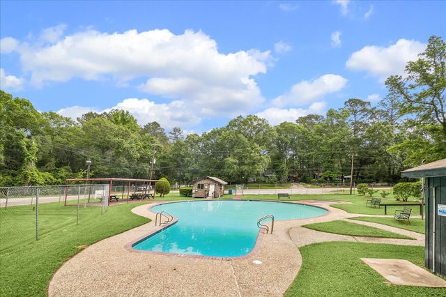 15443 Forest Drive, Montgomery, TX 77356