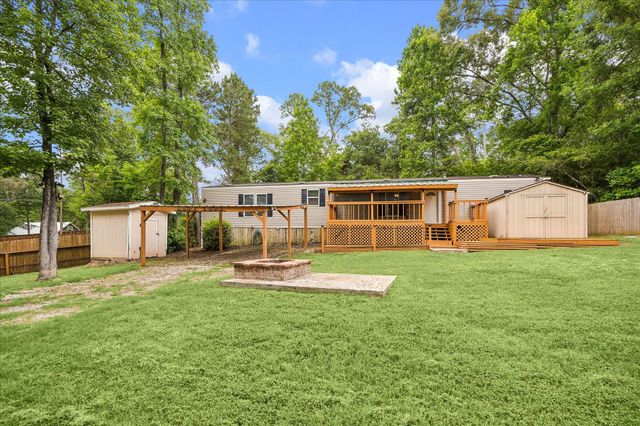 15443 Forest Drive, Montgomery, TX 77356