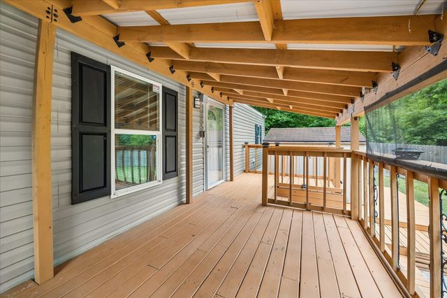 15443 Forest Drive, Montgomery, TX 77356