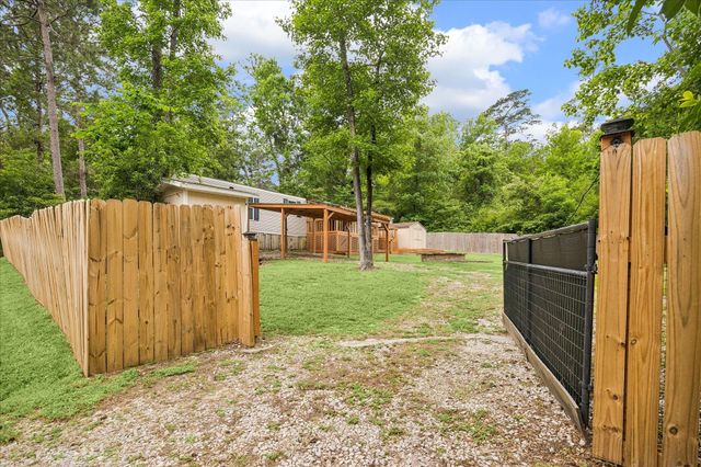 15443 Forest Drive, Montgomery, TX 77356