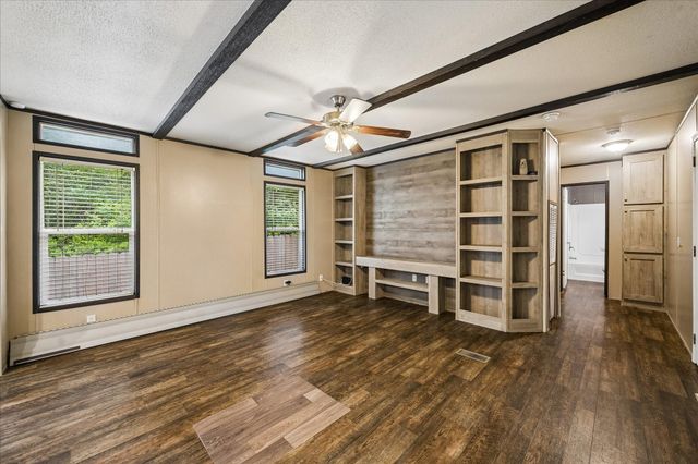 15443 Forest Drive, Montgomery, TX 77356