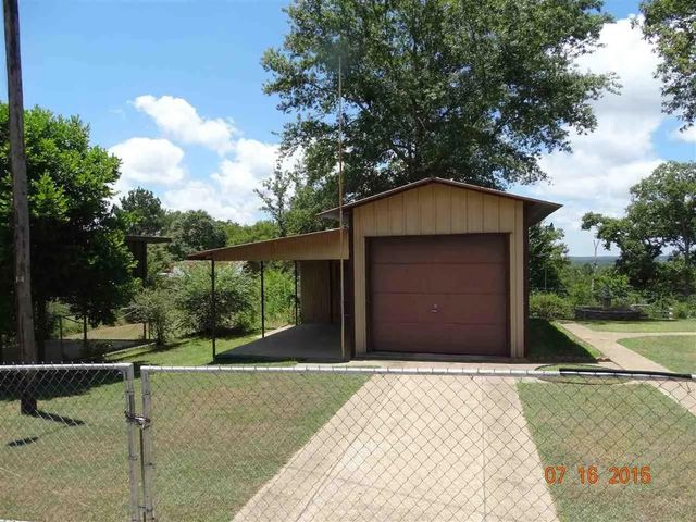 16028 Neches Parkway, Tyler, TX 75704