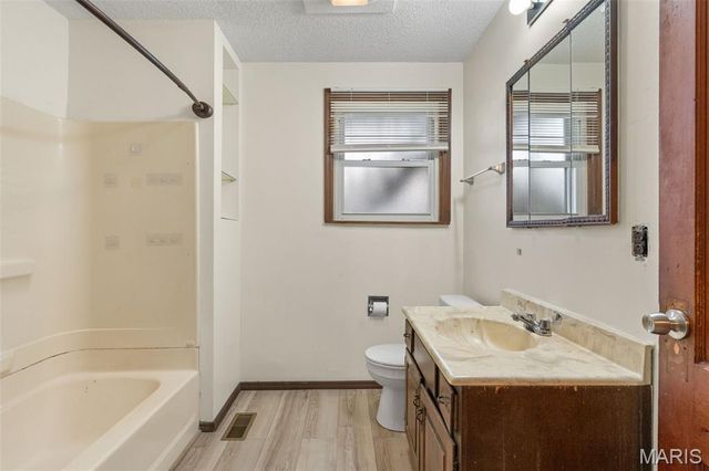 600 Locust Street, Washington, MO 63090