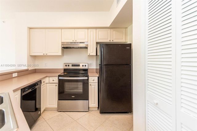 6370 W Sample Rd 6370, Coral Springs, FL 33067