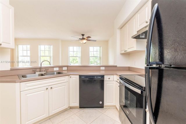 6370 W Sample Rd 6370, Coral Springs, FL 33067