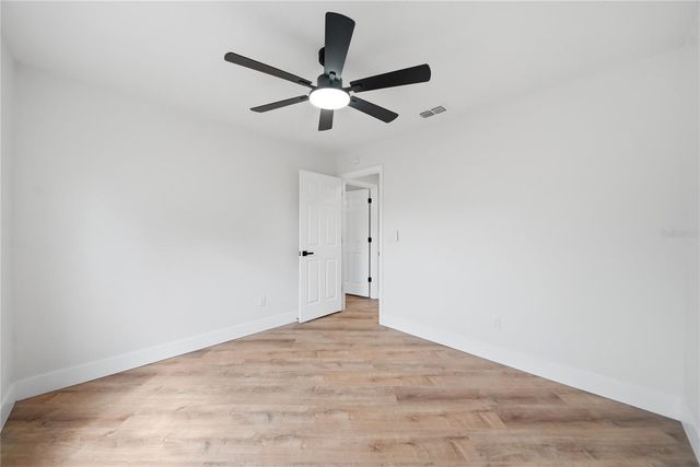 476 QUEENSBRIDGE DRIVE, Lake Mary, FL 32746
