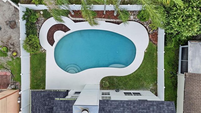 476 QUEENSBRIDGE DRIVE, Lake Mary, FL 32746