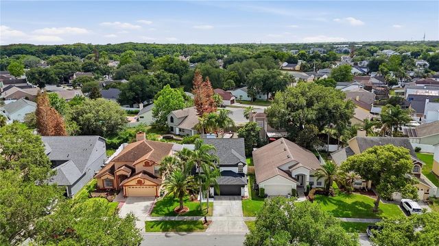 476 QUEENSBRIDGE DRIVE, Lake Mary, FL 32746