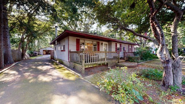 391 Starlight Drive, Shirley, NY 11967