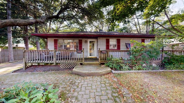 391 Starlight Drive, Shirley, NY 11967