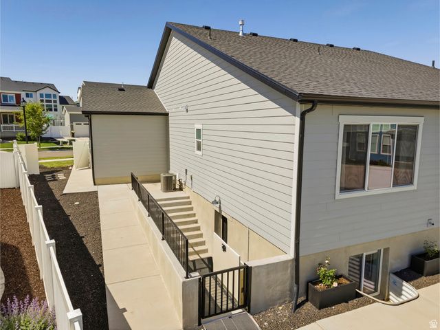 236 W PRICKLY PEAR DR, Saratoga Springs, UT 84045