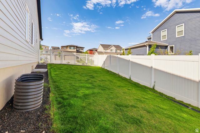 236 W PRICKLY PEAR DR, Saratoga Springs, UT 84045