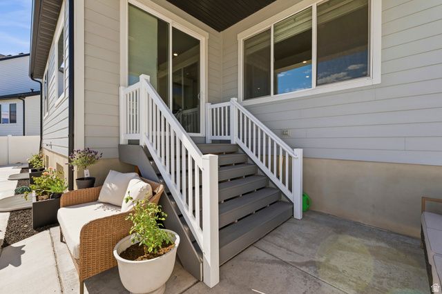 236 W PRICKLY PEAR DR, Saratoga Springs, UT 84045