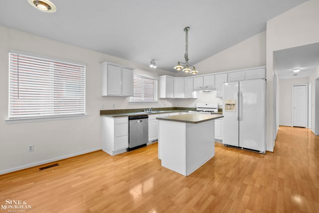 27750 Glenwood Street, Saint Clair Shores, MI 48081
