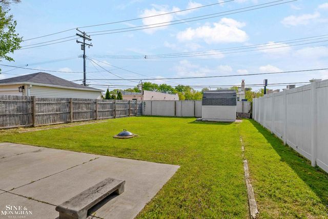 27750 Glenwood Street, Saint Clair Shores, MI 48081