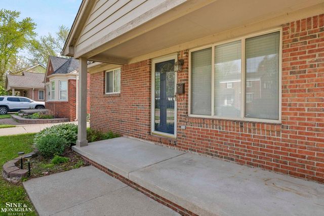27750 Glenwood Street, Saint Clair Shores, MI 48081