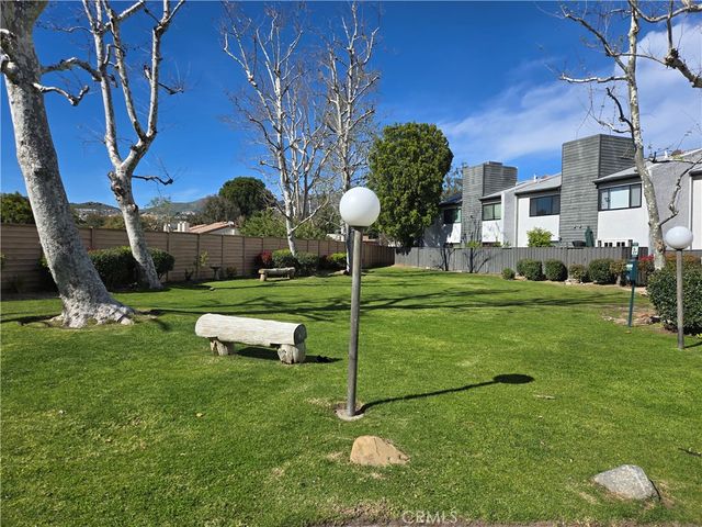 11311 Tampa Avenue 46, Porter Ranch, CA 91326