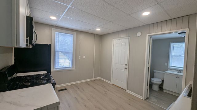 618 Douglas Court, Davenport, IA 52803