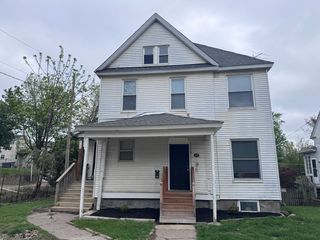 618 Douglas Court, Davenport, IA 52803