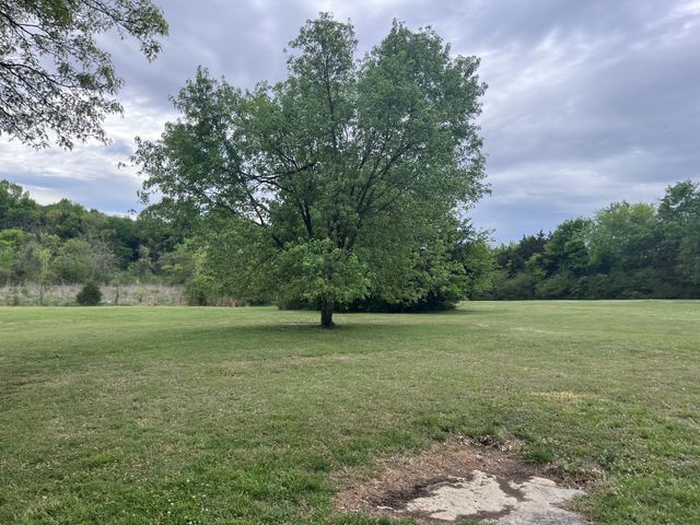 826 Old Rome Pike, Lebanon, TN 37087
