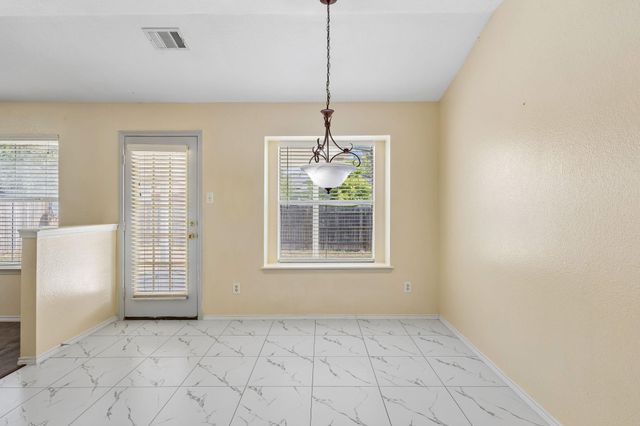 1512 Sweet Leaf LN, Pflugerville, TX 78660