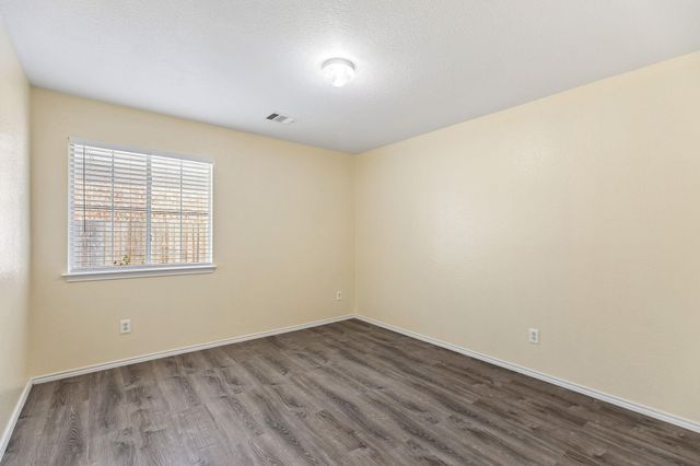 1512 Sweet Leaf LN, Pflugerville, TX 78660