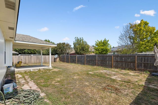 1512 Sweet Leaf LN, Pflugerville, TX 78660
