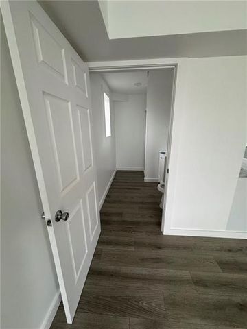 216 E Jackson St, Houston, PA 15342