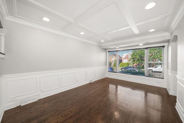 6615 S Keating Avenue, Chicago, IL 60629