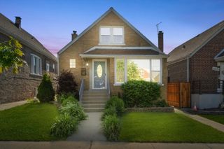6615 S Keating Avenue, Chicago, IL 60629