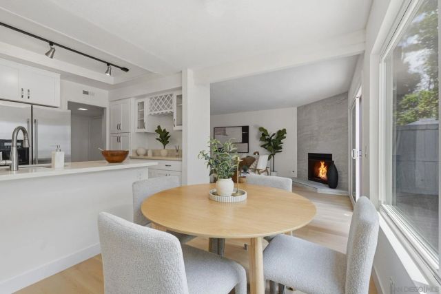 8067 Caminito Mallorca, La Jolla, CA 92037