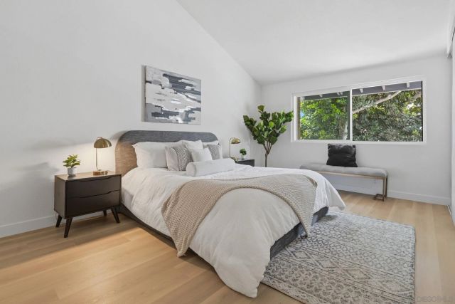 8067 Caminito Mallorca, La Jolla, CA 92037
