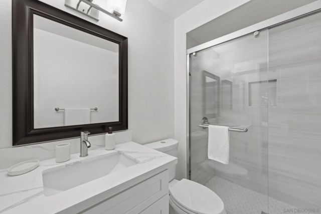 8067 Caminito Mallorca, La Jolla, CA 92037