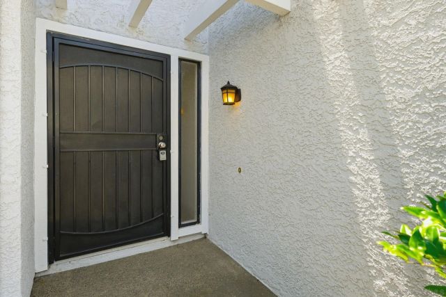 8067 Caminito Mallorca, La Jolla, CA 92037