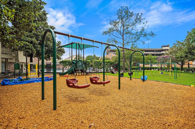 6434 Burgoyne Road 109, Houston, TX 77057