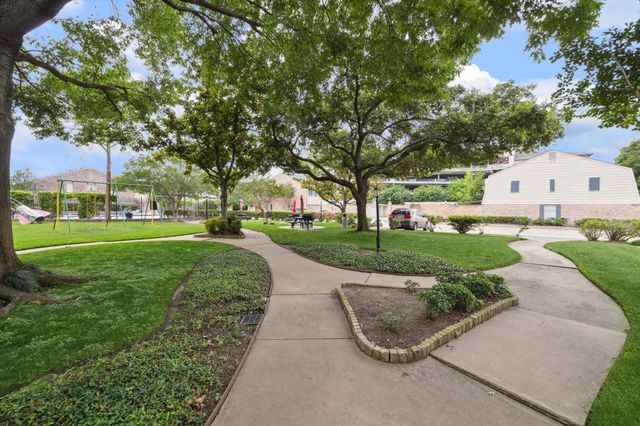6434 Burgoyne Road 109, Houston, TX 77057