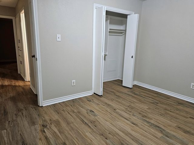 309 Christie Court, Irving, TX 75060