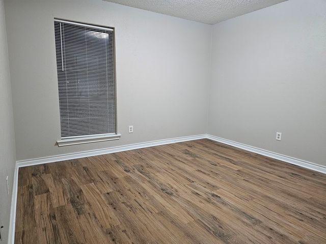 309 Christie Court, Irving, TX 75060