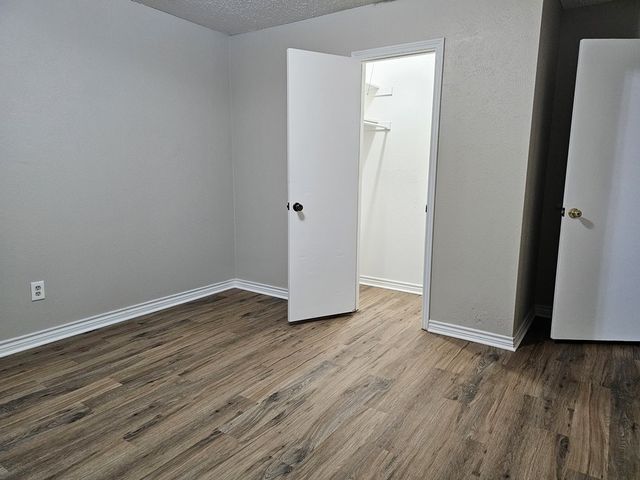 309 Christie Court, Irving, TX 75060